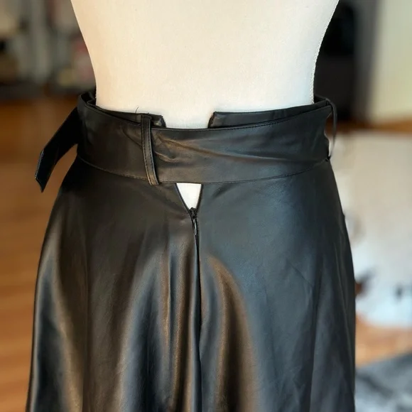 Unbranded black midi vegan leather skirt, M - Picture 3 of 5